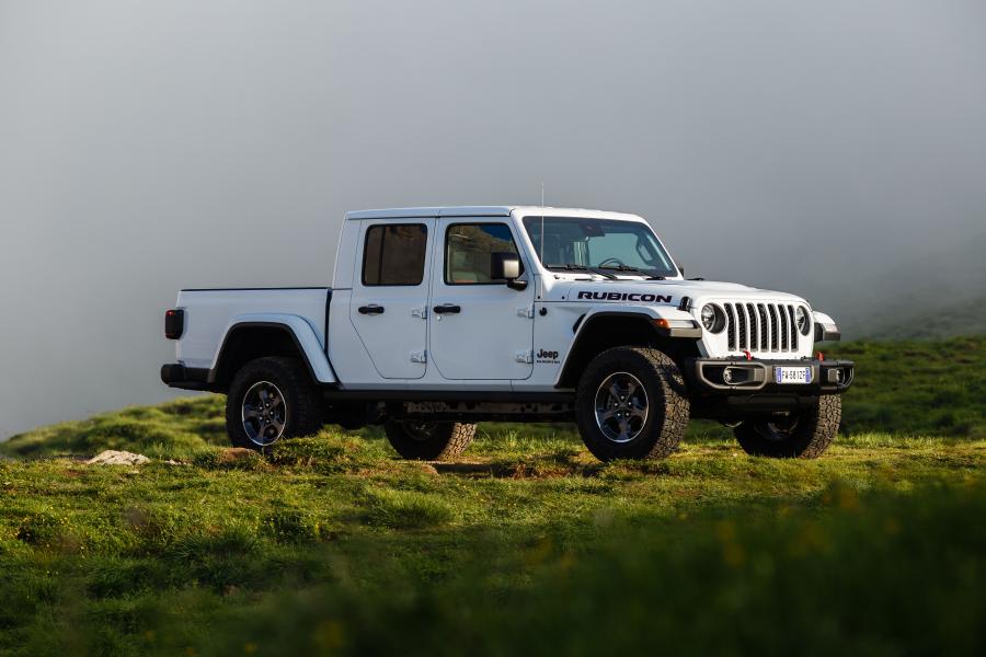  Jeep Gladiator Rubicon (JT) 2019 года  (EU) (фото 1 из 40)
